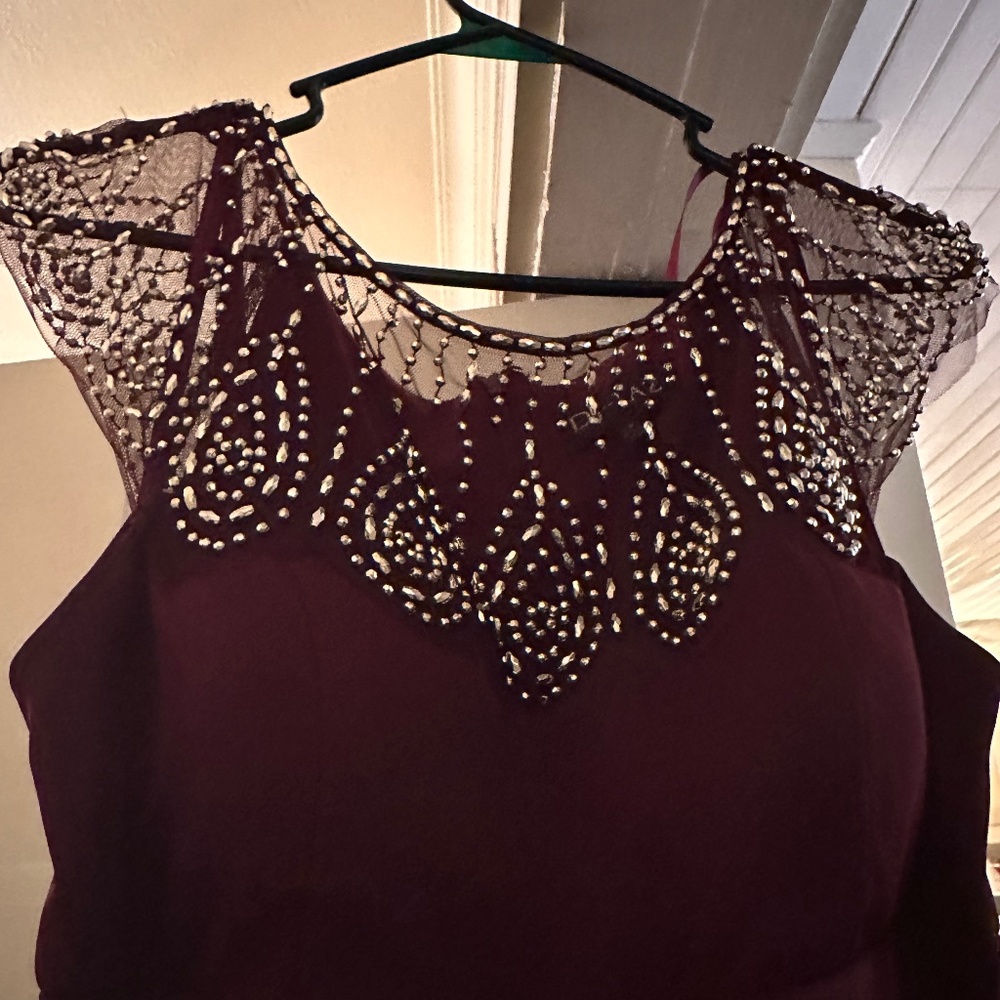 Women's long formal maroon dress